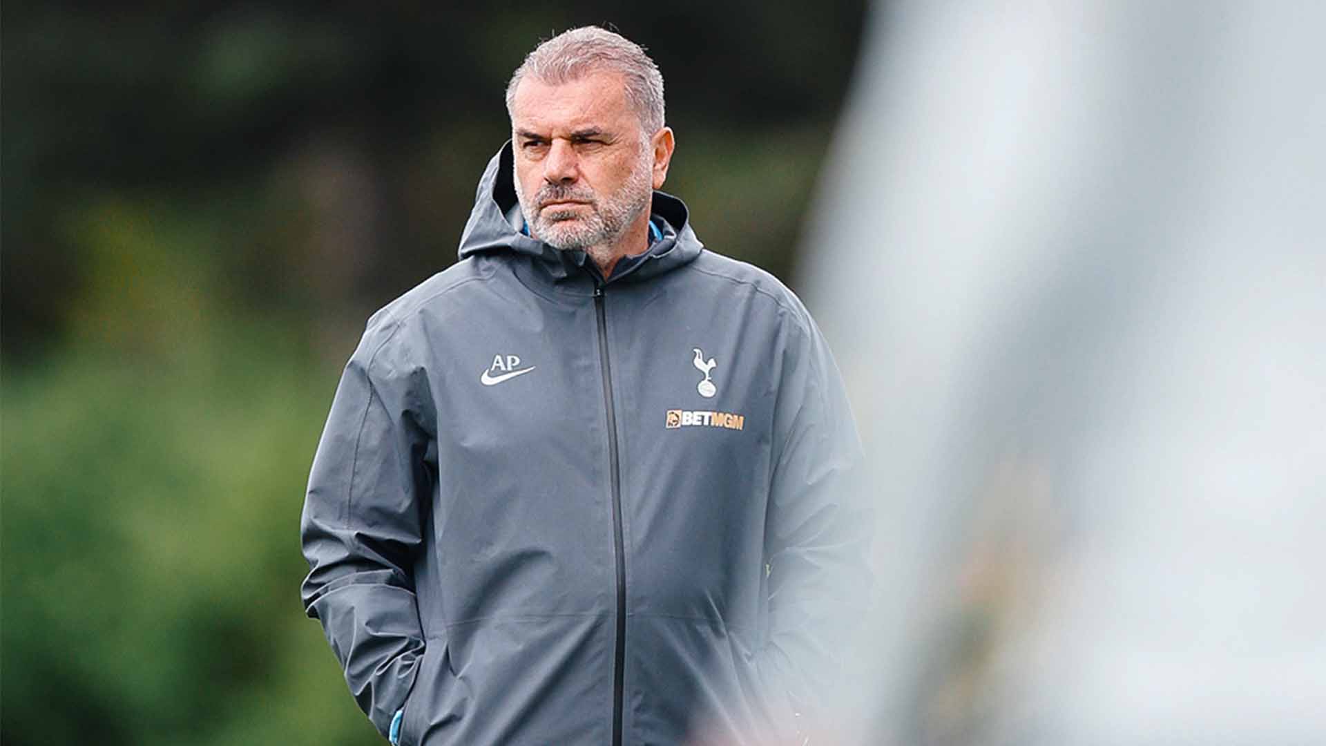 Ange Postecoglou Disebut Keras Kepala dan Tak Tahan Kritik