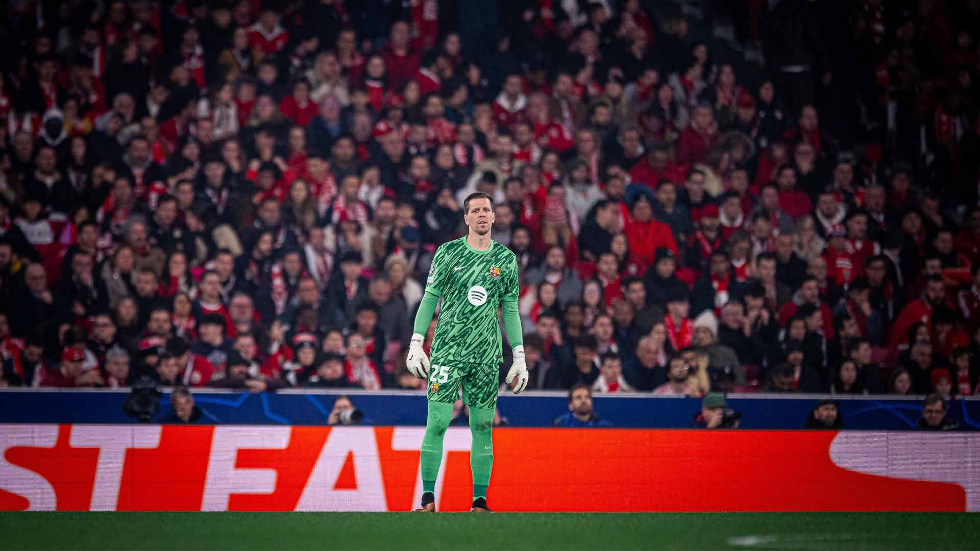 Flick Konfirmasi Szczesny Jadi Starter untuk Barcelona di El Clasico