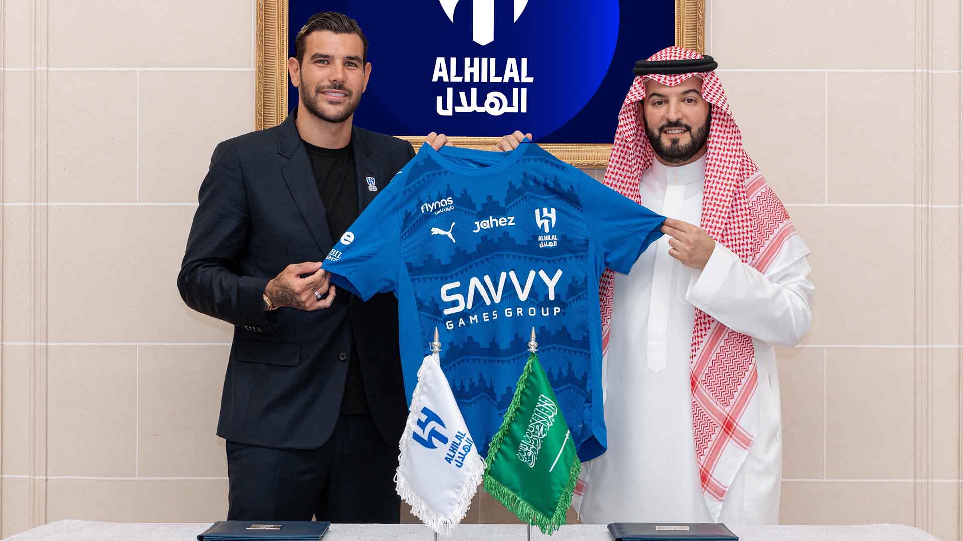 Theo Hernandez Resmi Merapat ke Al-Hilal dari AC Milan