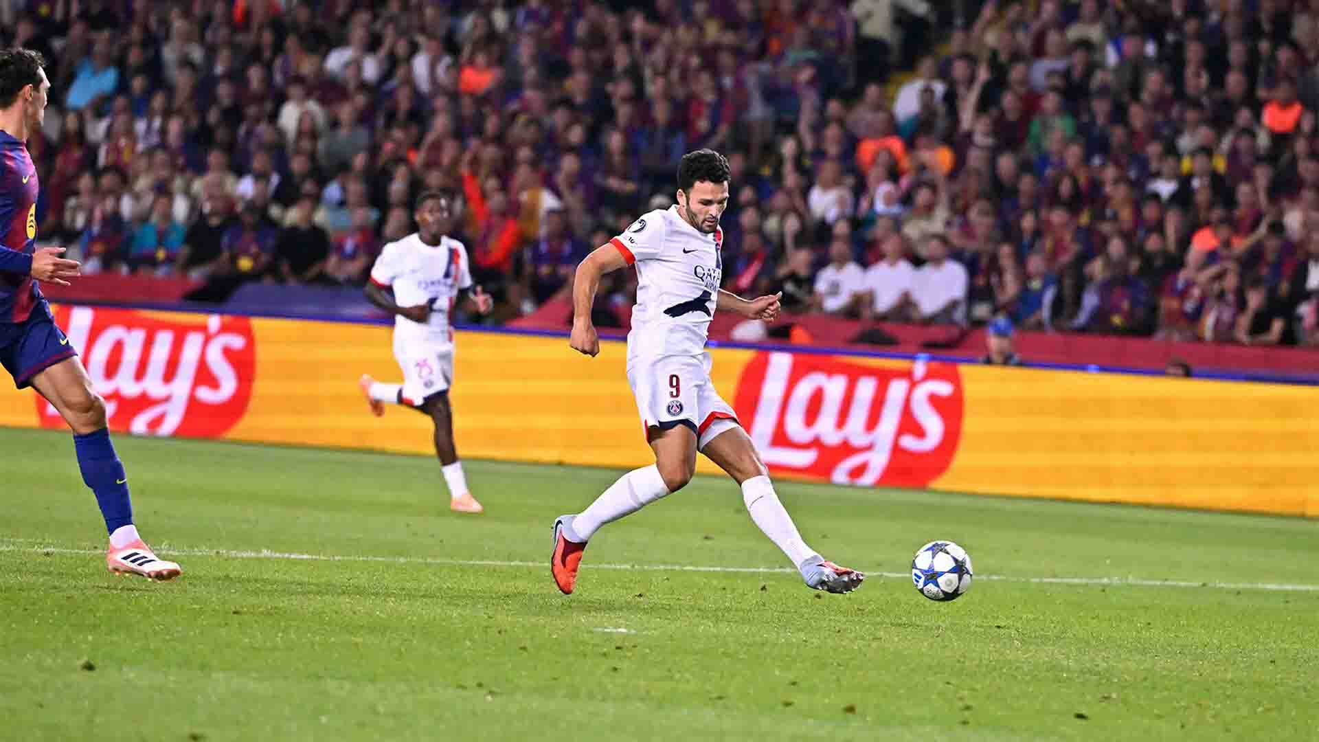 Gol Ramos Amankan Kemenangan Comeback PSG di Kandang Barcelona