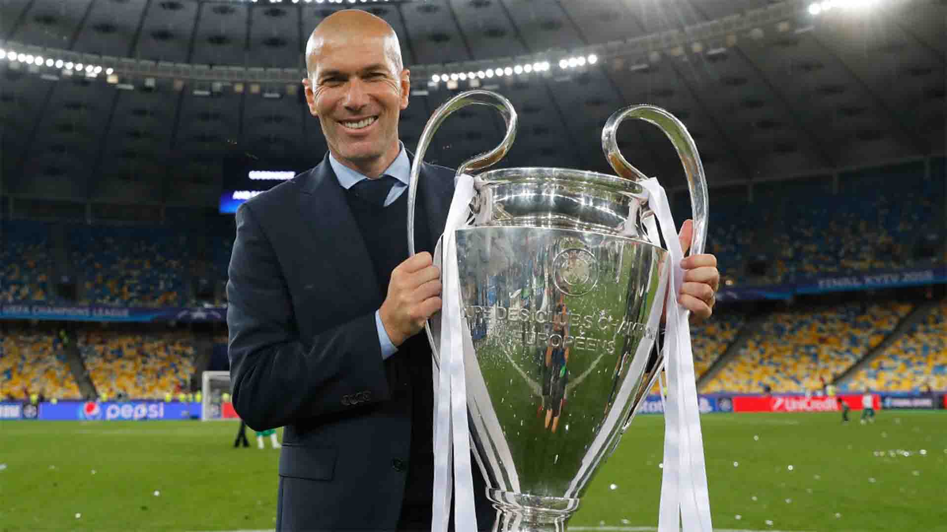Arrigo Sacchi Desak Zinedine Zidane Jadi Pelatih Juventus