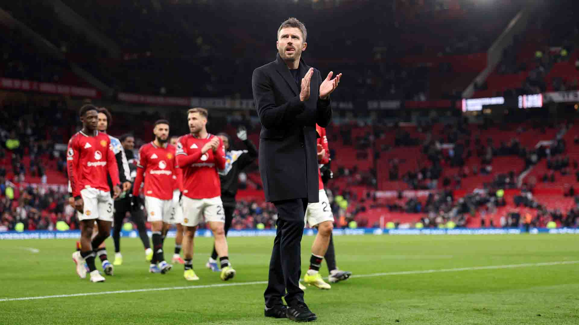 MU Menang Dramatis atas Fulham, Carrick: Lebih dari Sekadar Kemenangan