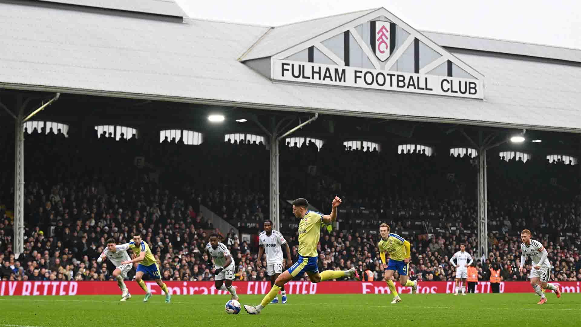 Penalti Ross Stewart Bawa Southampton Singkirkan Fulham dari FA Cup