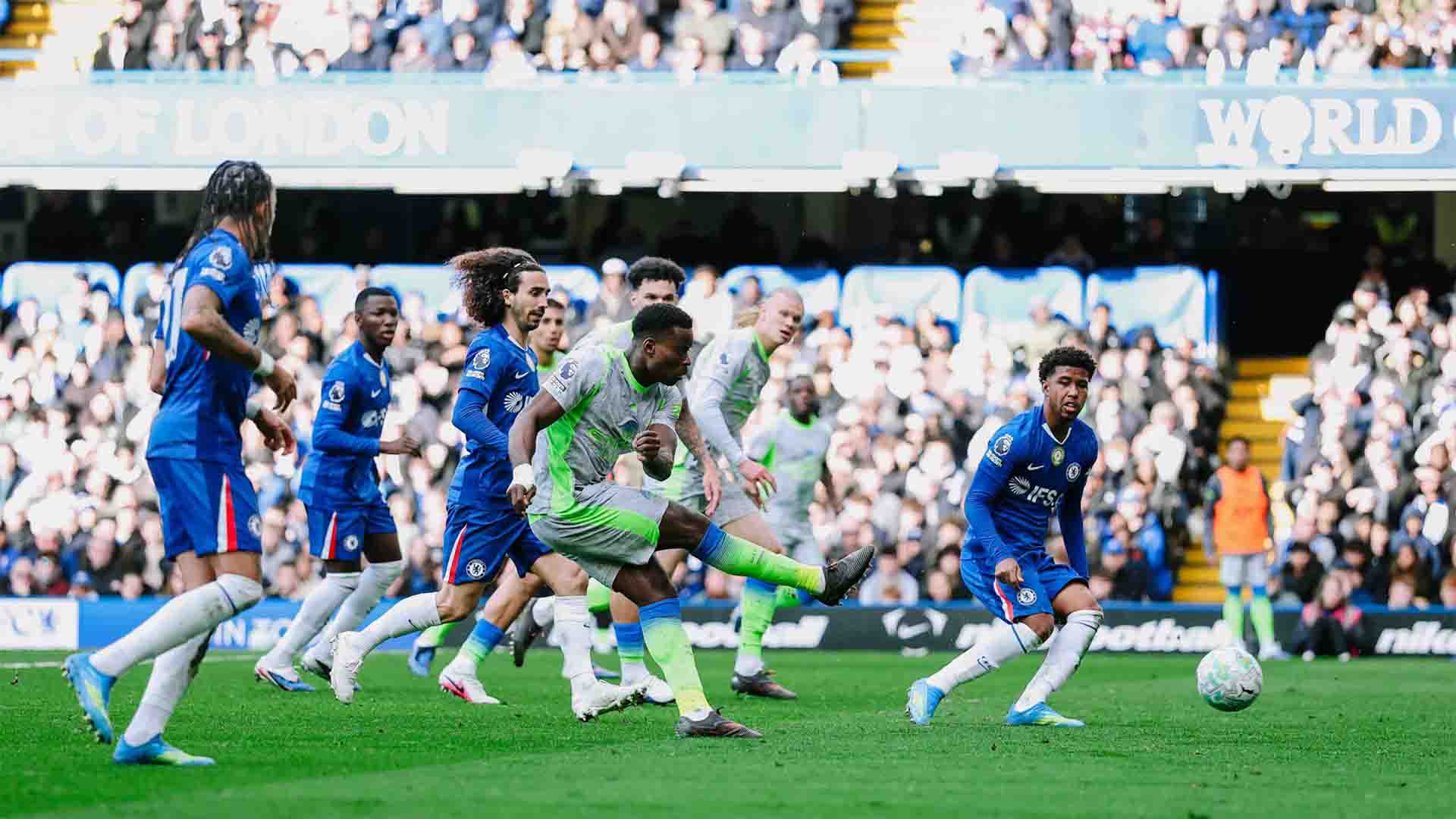 Harapan Juara Kembali Membara usai Man City Bungkam Chelsea 3-0