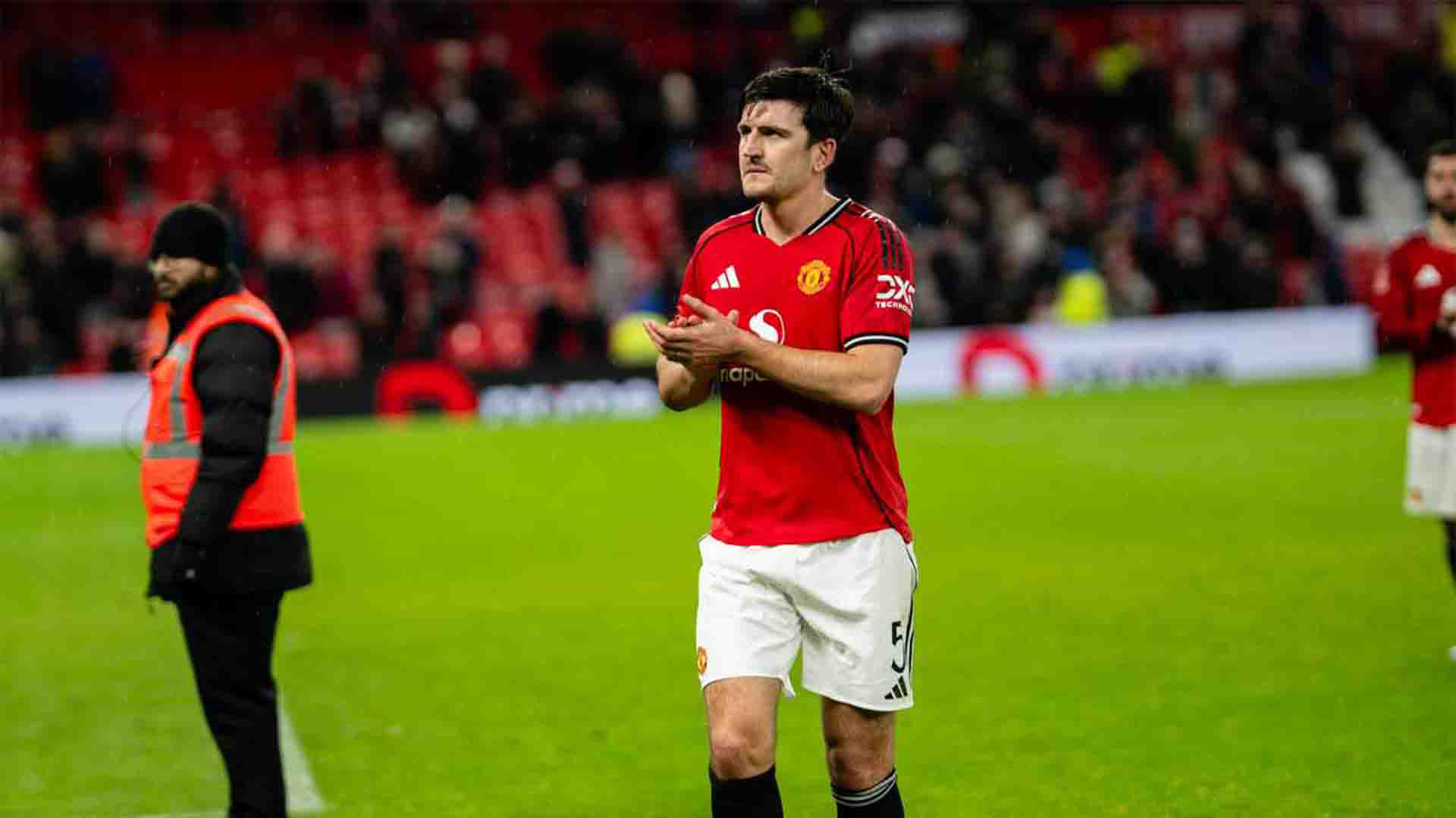 Krisis Pertahanan Man Utd: Maguire Absen Lawan Chelsea Akibat Sanksi Tambahan
