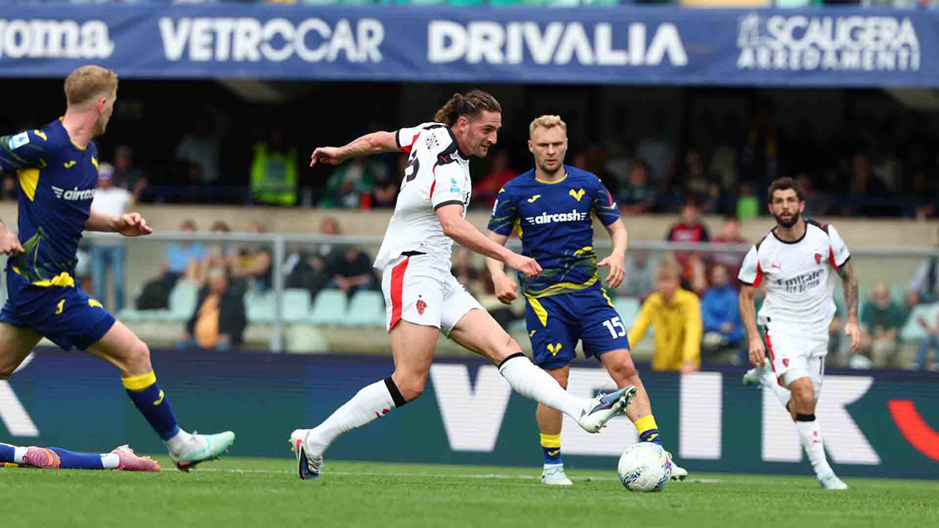 Rabiot Akui Milan Tampil Buruk di Verona dan Ragu Soal Masa Depan Allegri