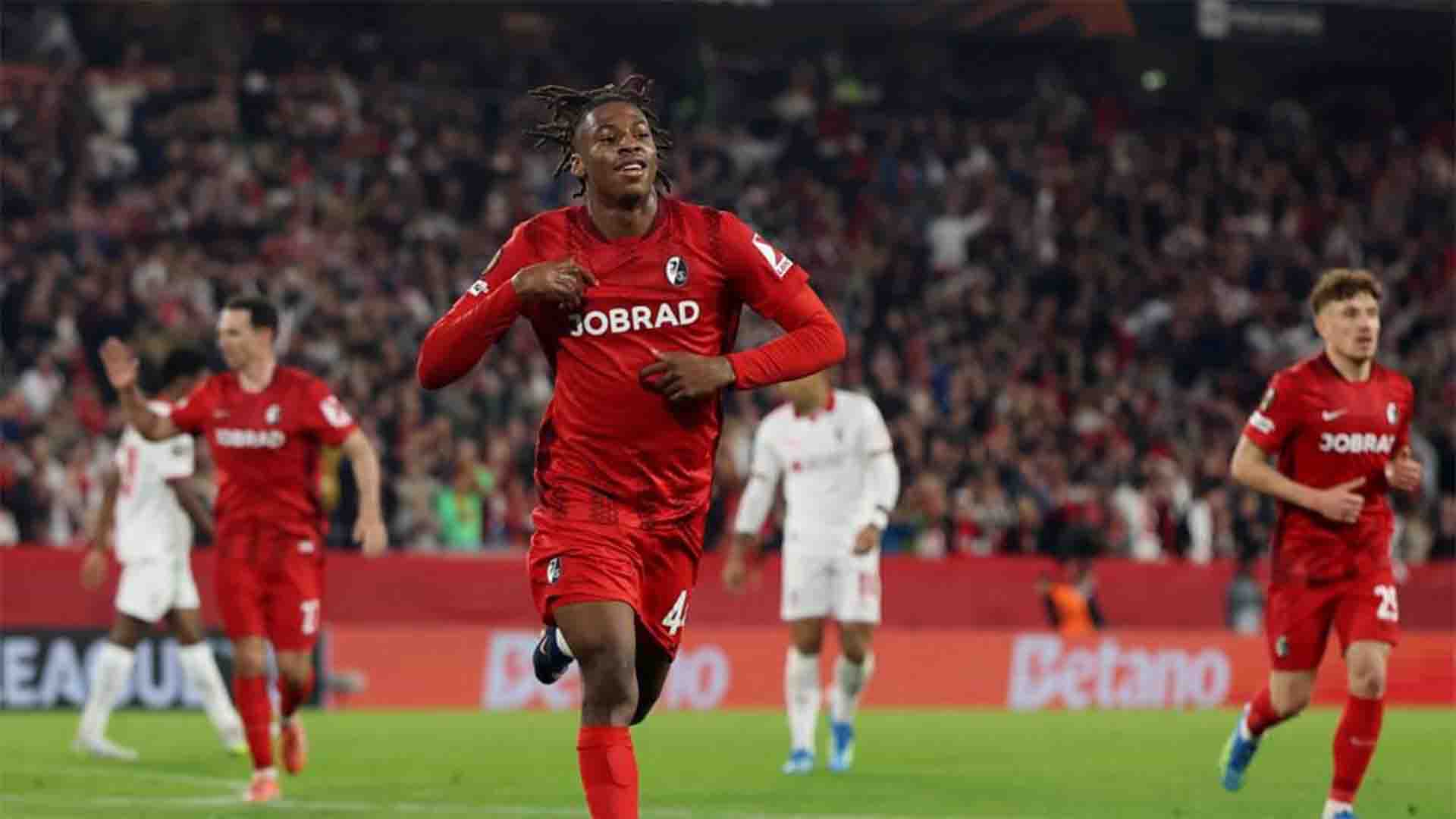 Freiburg Kalahkan 10 Pemain Braga 3-1 Guna Lolos ke Final Europa League