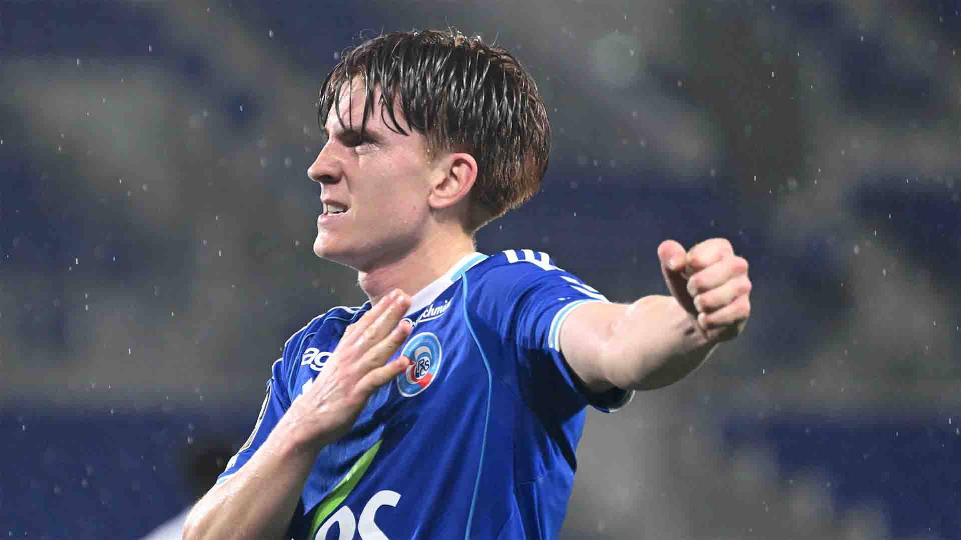 Chelsea Resmi Boyong Bintang Timnas Argentina Valentín Barco dari Strasbourg