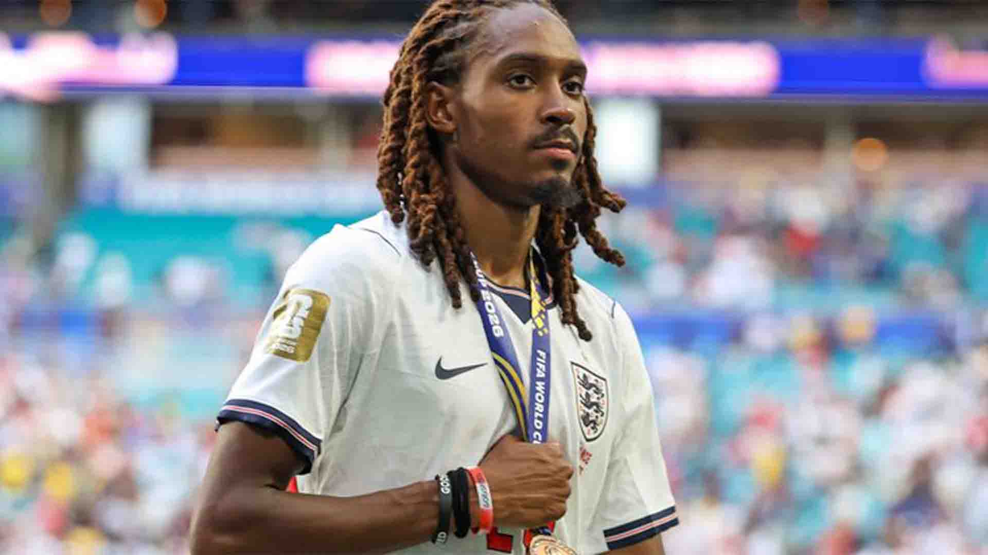 Inter Milan Kian Dekat Amankan Djed Spence dari Tottenham Hotspur