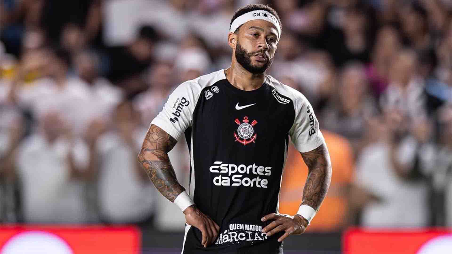 Depay Serang Corinthians usai Urung Perpanjang Kontrak