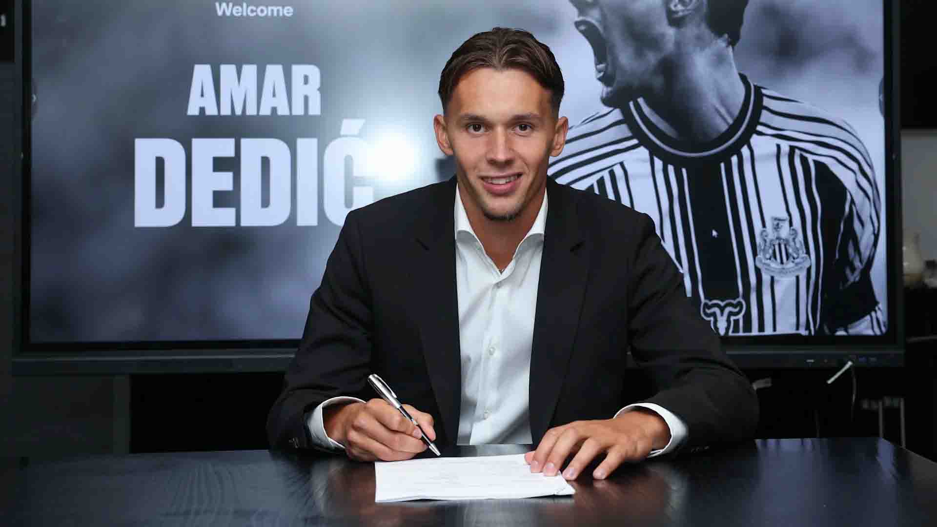 Newcastle United Resmi Boyong Amar Dedić dari Benfica