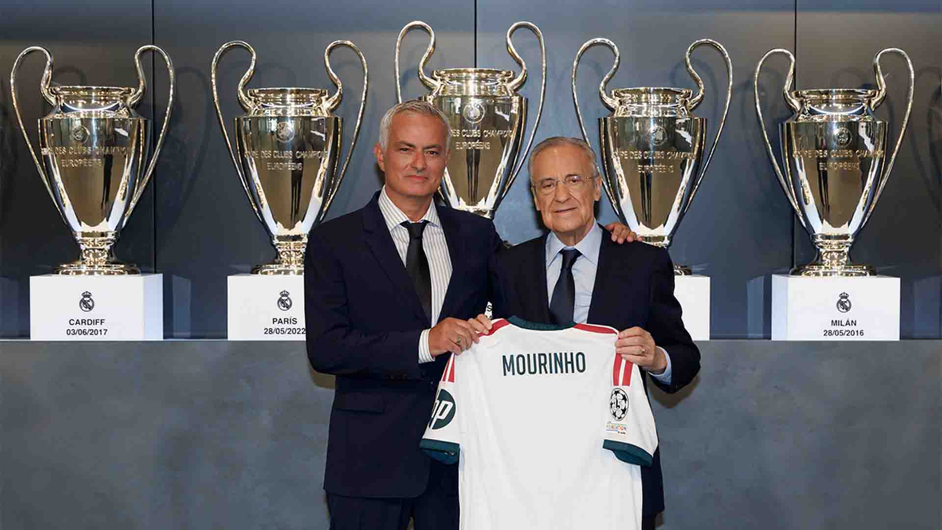 "Pulang ke Rumah": Mourinho Resmi Diperkenalkan Sebagai Pelatih Real Madrid