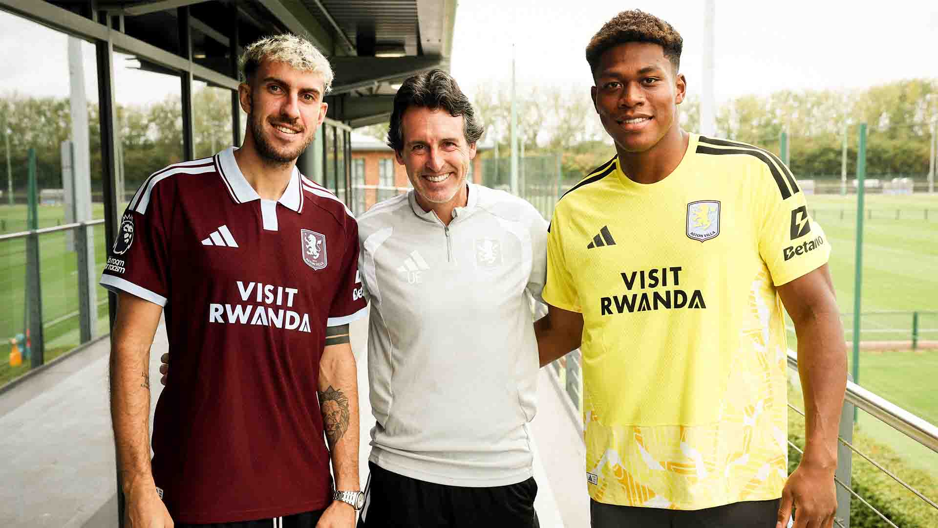 Aston Villa Resmi Amankan Zion Suzuki dan Matteo Ruggeri