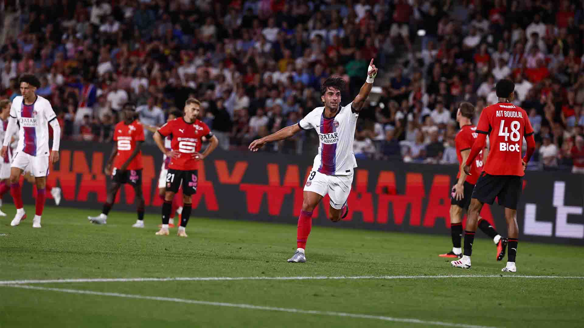 Brace Debut Ferran Torres Selamatkan PSG dari Kekalahan di Markas Rennes
