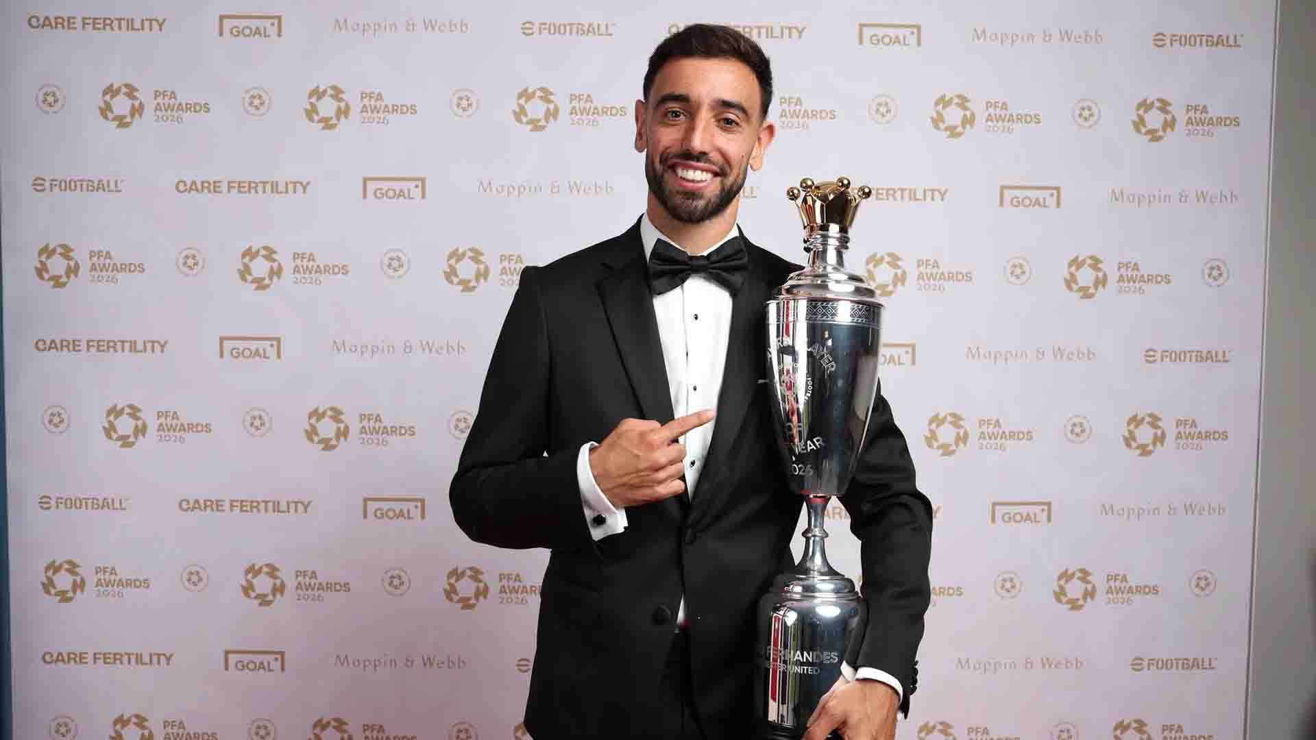 Bruno Fernandes dan Bunny Shaw Raih Penghargaan Pemain Terbaik PFA 2026