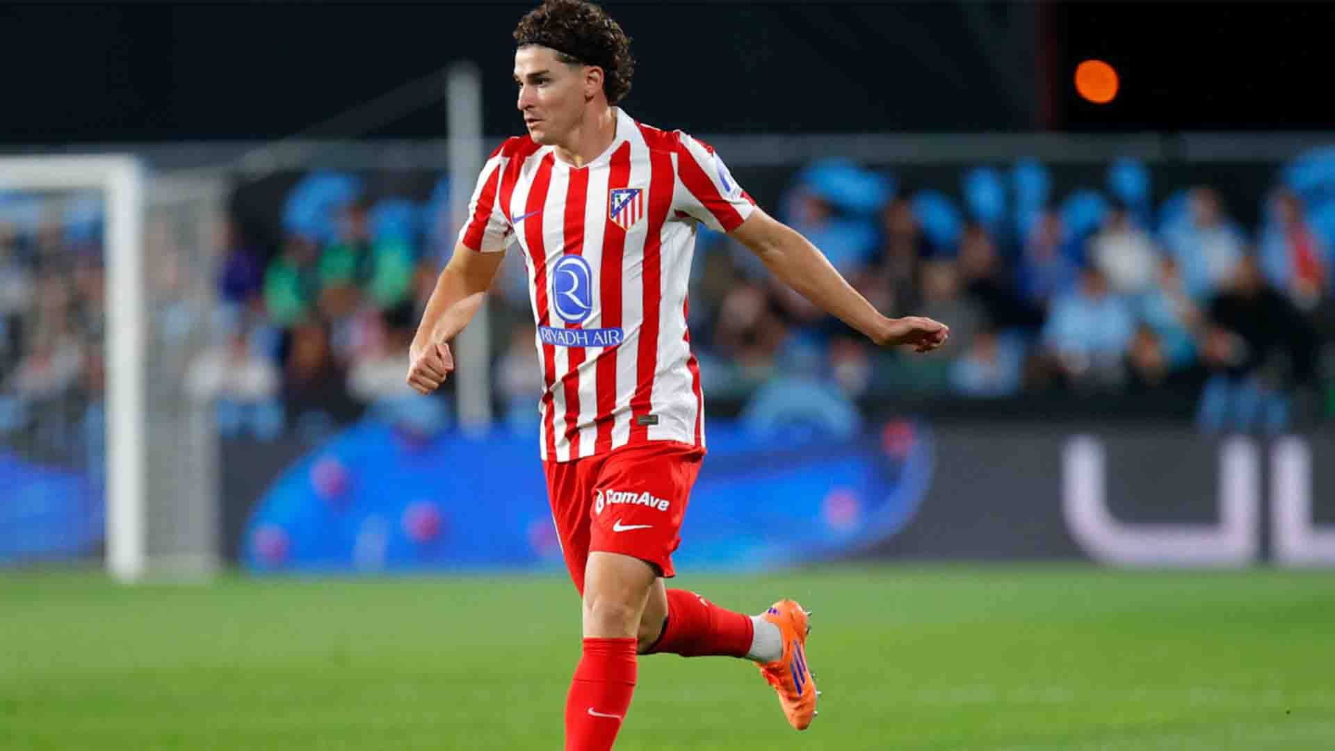 Gil Marín Tegaskan Atletico Tak Akan Pernah Jual Álvarez ke Barcelona
