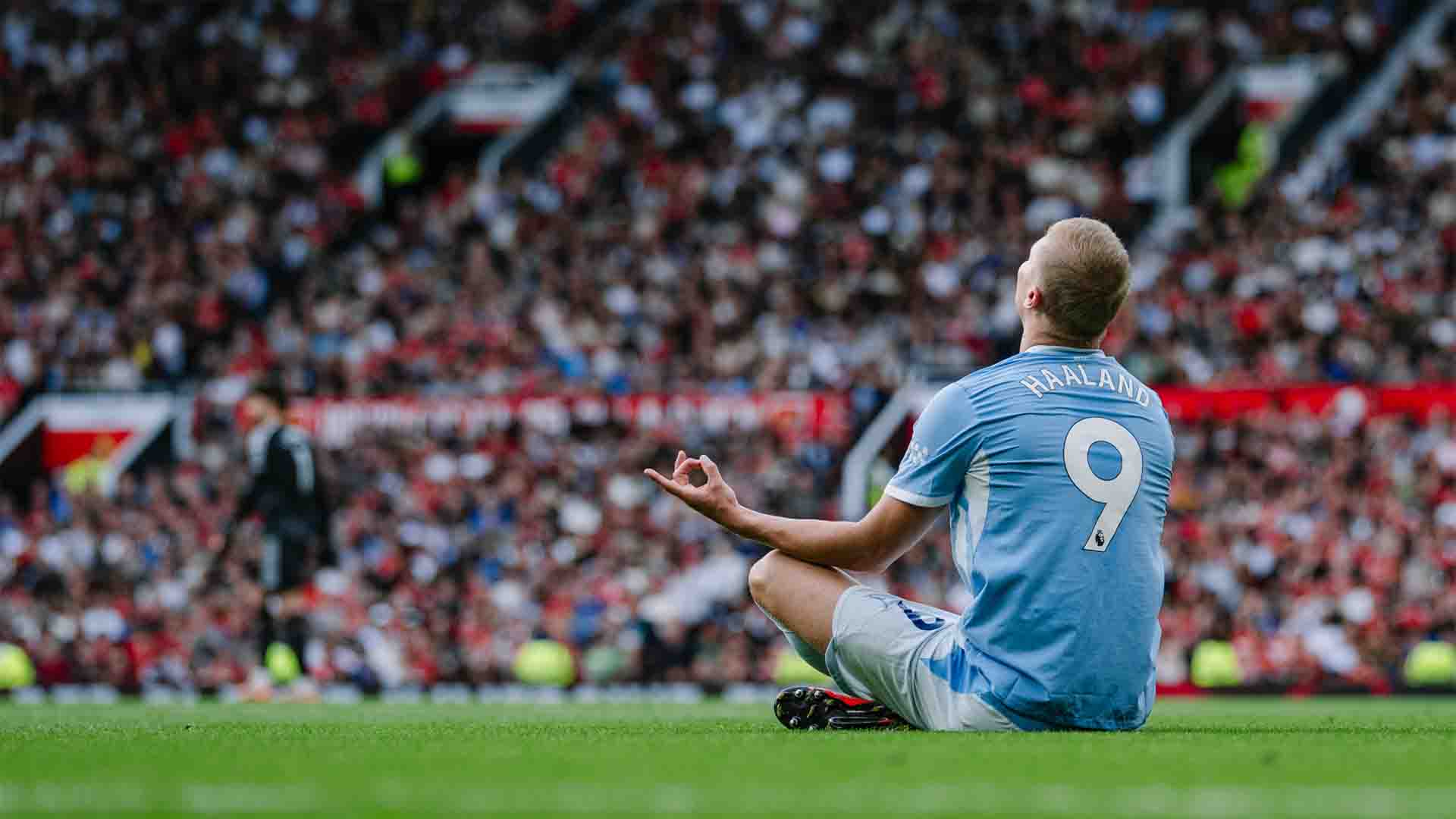 Haaland Bawa 10 Pemain Man City Bungkam Man United di Old Trafford