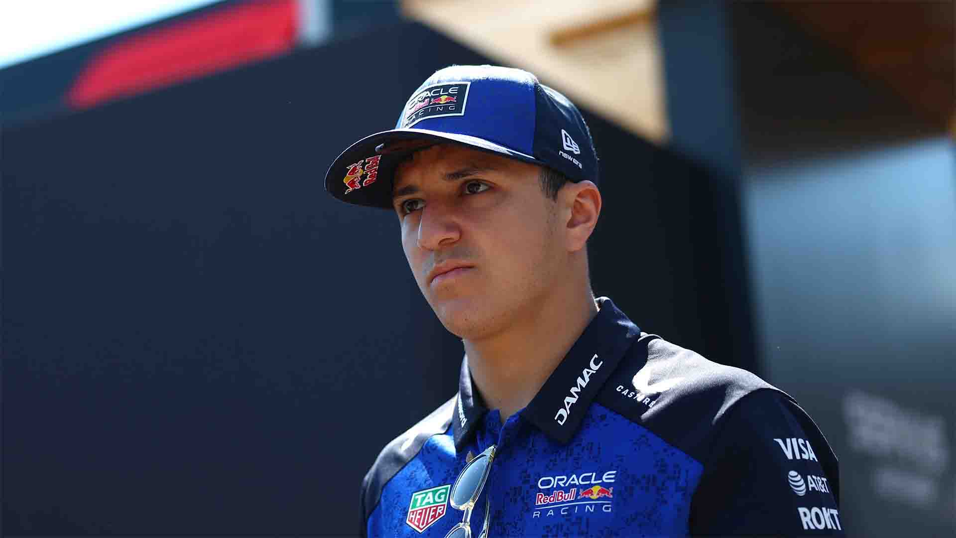Isack Hadjar Pulih dari Cedera, Siap Kembali Dampingi Verstappen di GP Azerbaijan