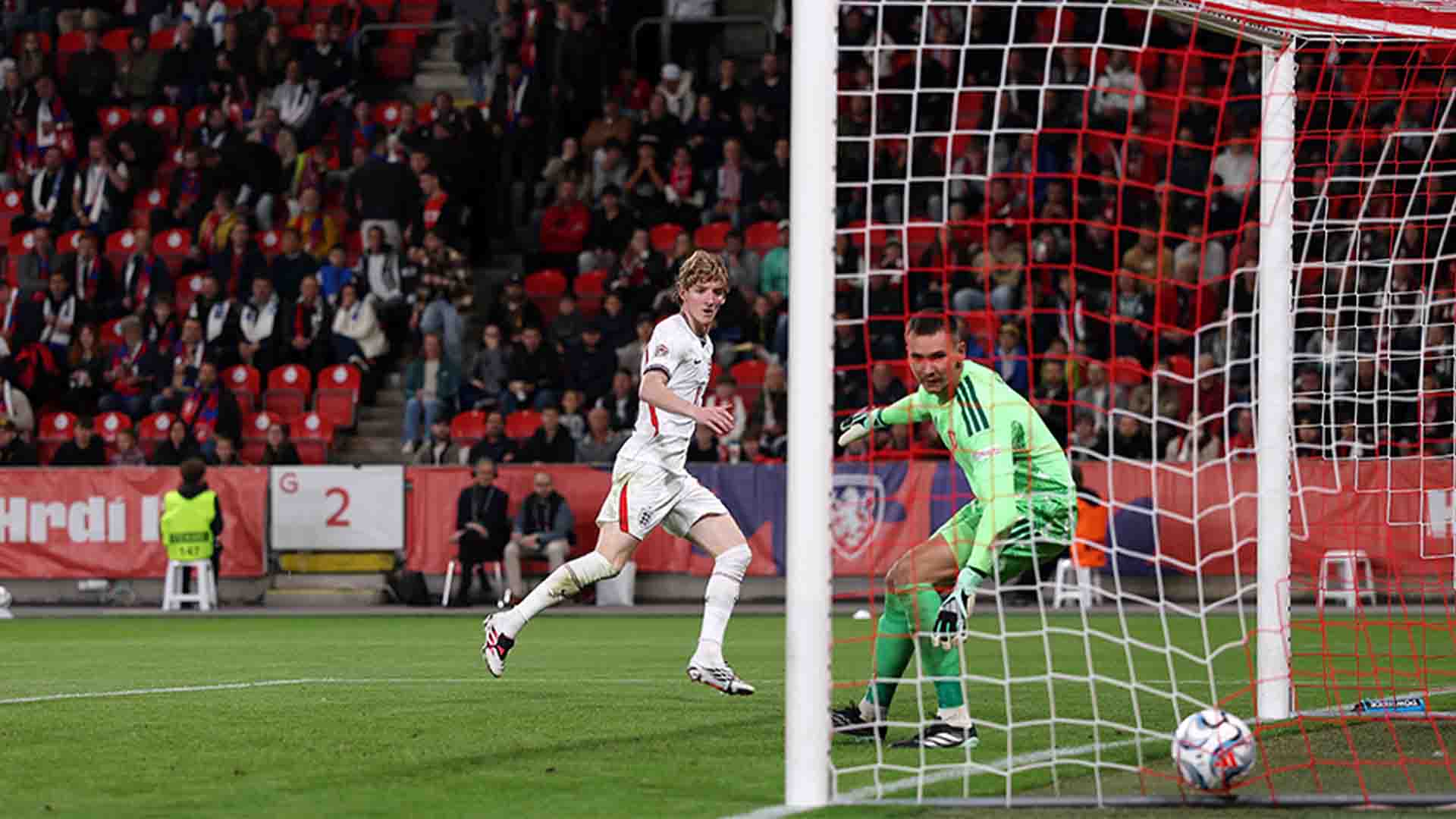 Ceko 0-2 Inggris: Gordon dan Kane Bawa Three Lions Raih Kemenangan Perdana