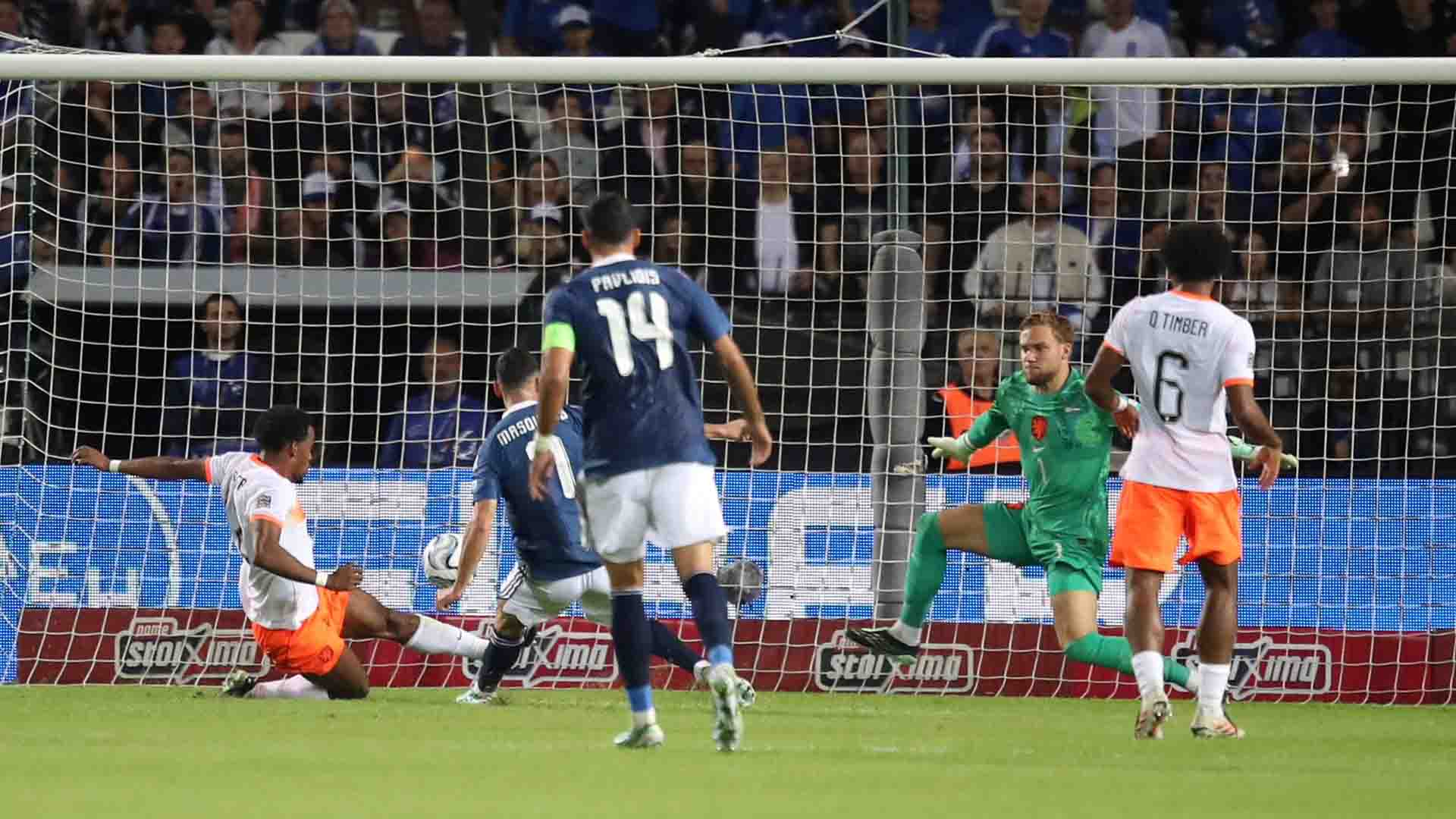 Belanda Bangkit dari Tertinggal Dua Gol untuk Tahan Imbang Yunani 2-2