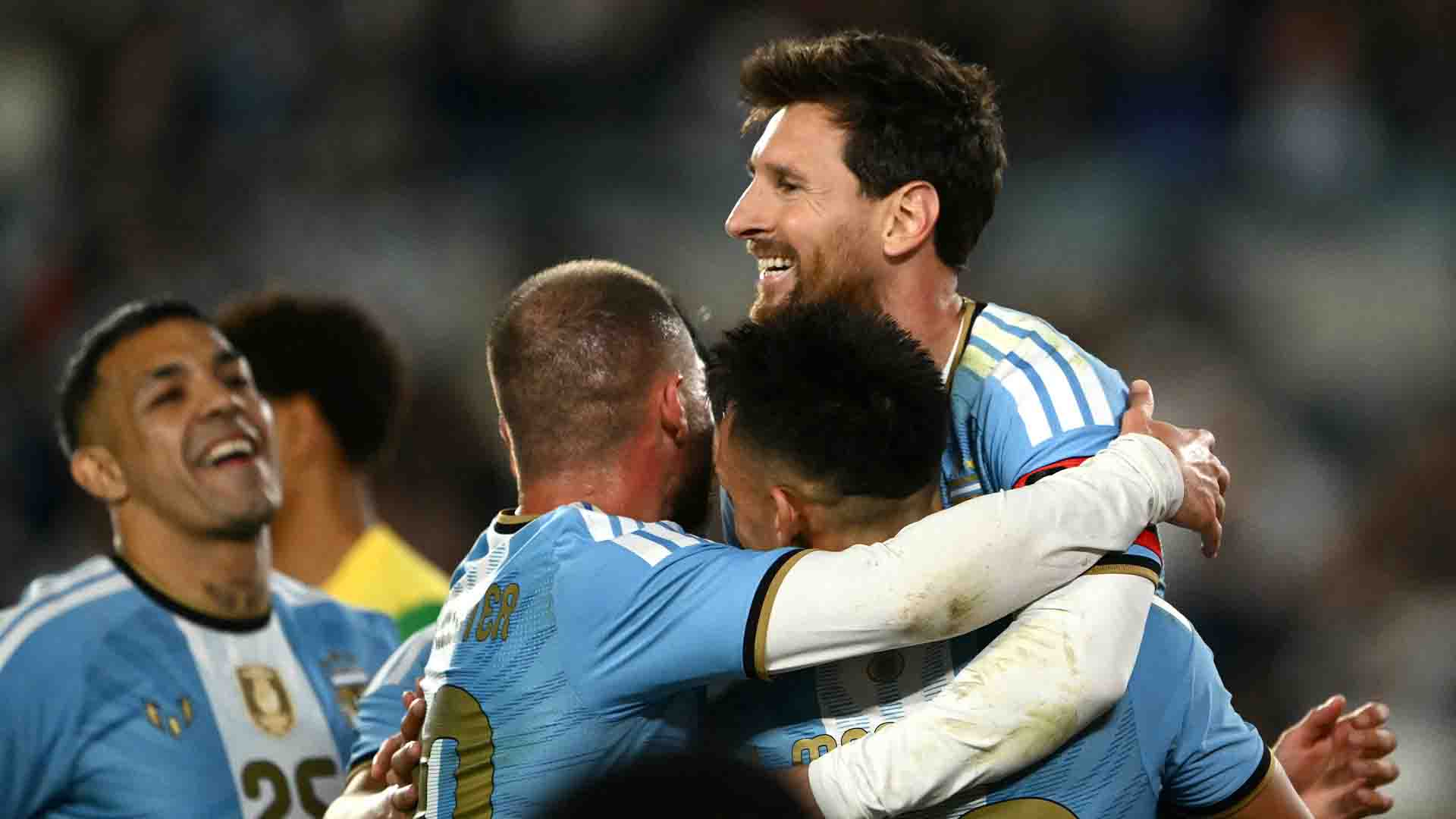 Lineker Tegaskan Ronaldo Harus Dapat Perpisahan yang Layak Seperti Messi