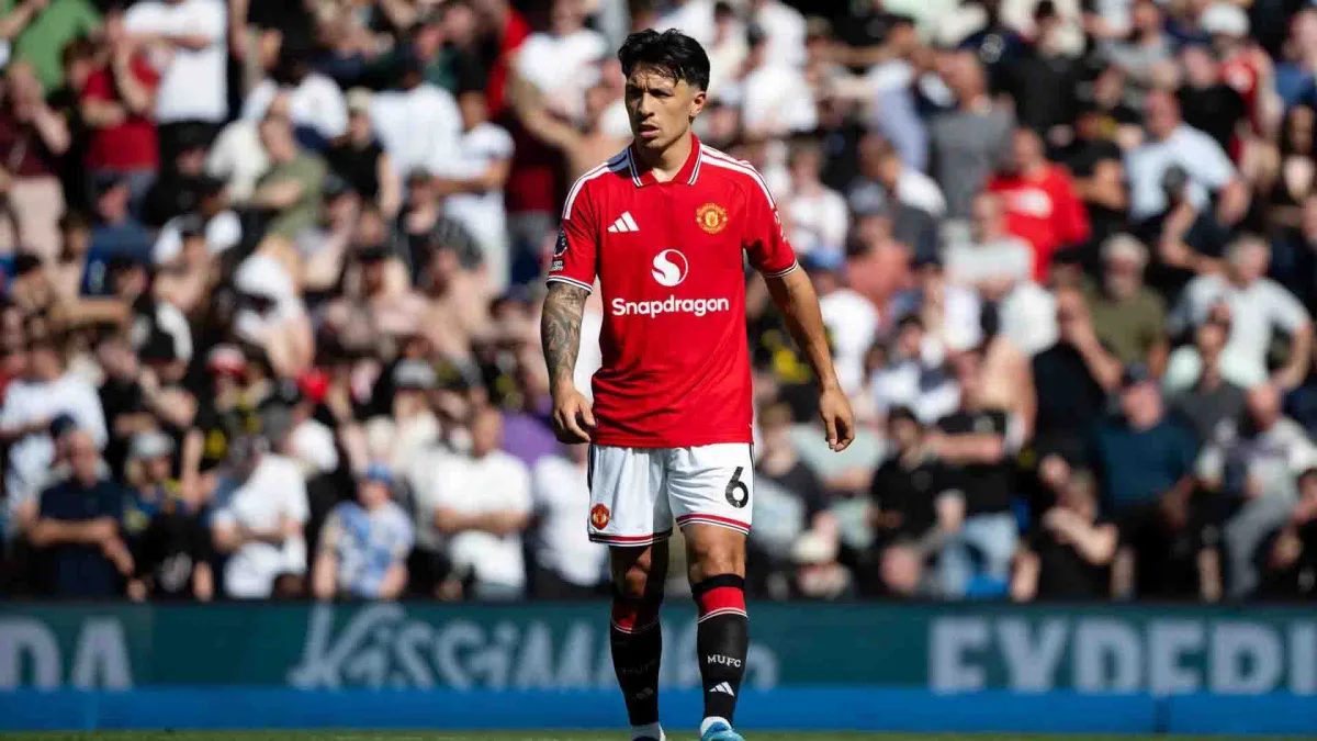 Lisandro Martínez Minta Maaf kepada Manchester United Usai Kritik Manajemen Klub