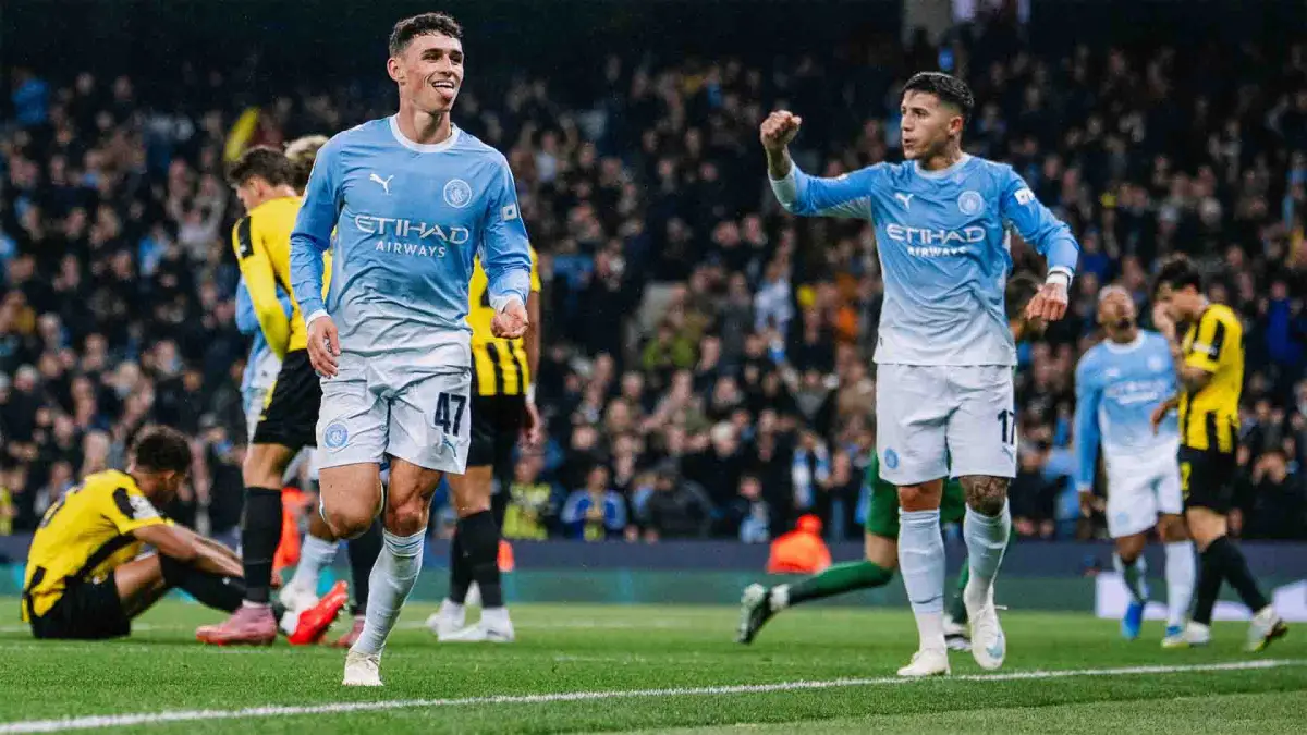 Phil Foden Cetak Hat-trick, Manchester City Hancurkan AEK Athens 5-1